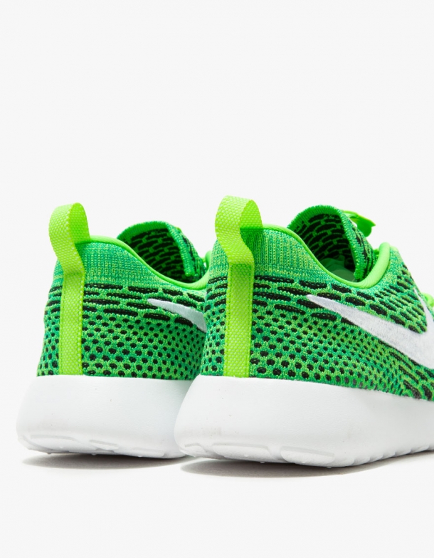 nike roshe one flyknit womens