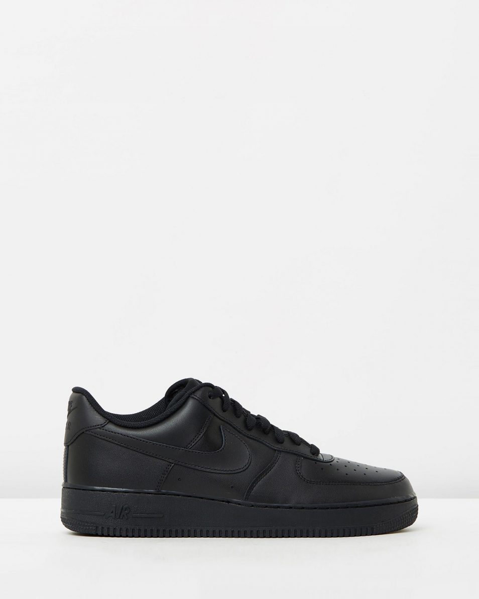 Nike Mens Air Force 1 07 Black Sneakers 1