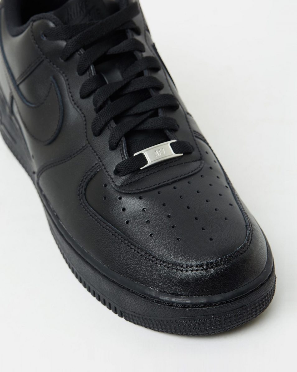 Nike Mens Air Force 1 07 Black Sneakers 4
