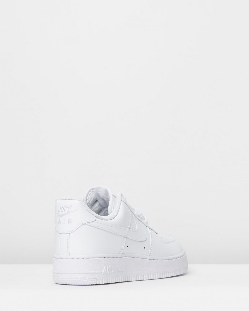 Nike Men’s Air Force 1 ’07 White Sneakers 2